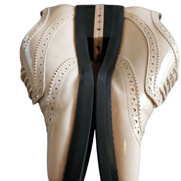 GUNMETAL Marushka Ivory Patent Leather Wingtip Oxford Sneakers Size 6.5 - Picture 3 of 5